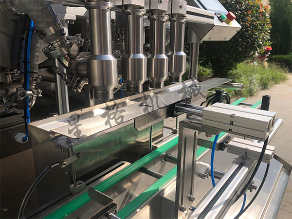 臥式攪拌醬料灌裝生產(chǎn)線有什么特別之處(圖3)