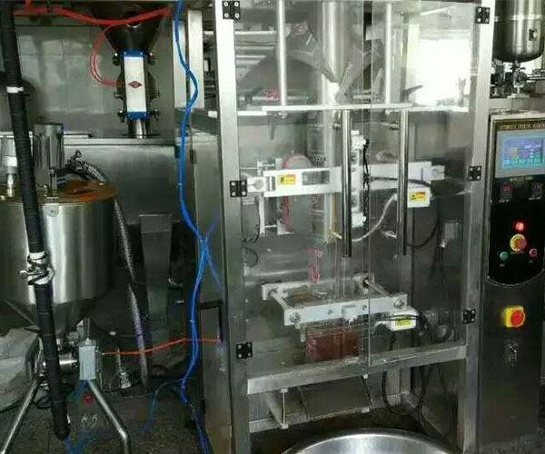 自動(dòng)化芥末醬包裝機(jī)怎么使用(圖1) 自動(dòng)化芥末醬包裝機(jī)怎么使用(圖1)