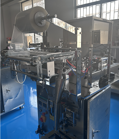 袋裝甜面醬包裝機械設備給我們的生活增添另一番韻味(圖2) 袋裝甜面醬包裝機械設備給我們的生活增添另一番韻味(圖2)