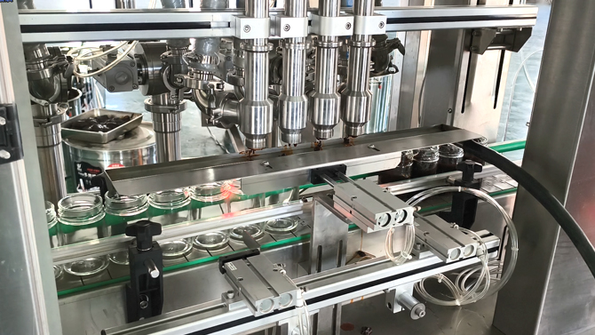 一文看懂醬料灌裝生產(chǎn)線：從原料攪拌到成品裝箱，整線流程詳解(圖2)