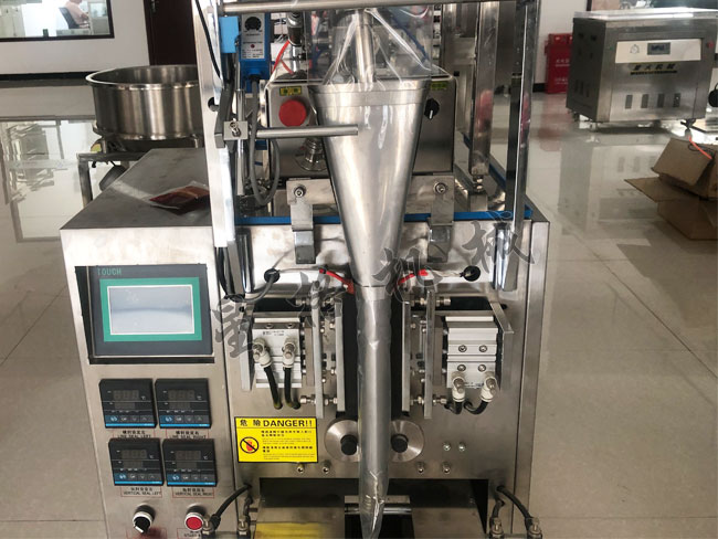 吃螃蟹的季節(jié)，怎么能少了全自動(dòng)蟹黃醬包裝機(jī)(圖4)